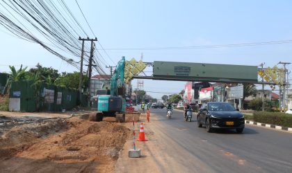 ຜູ້ຈັດການໂຄງການ BRT ຮຽກຮ້ອງໃຫ້ຜູ້ຂັບຂີ່ອົດທົນຮ່ວມກັນ ການຂະຫຍາຍບ່າທາງຄືບໜ້າແລ້ວກວ່າ 58%