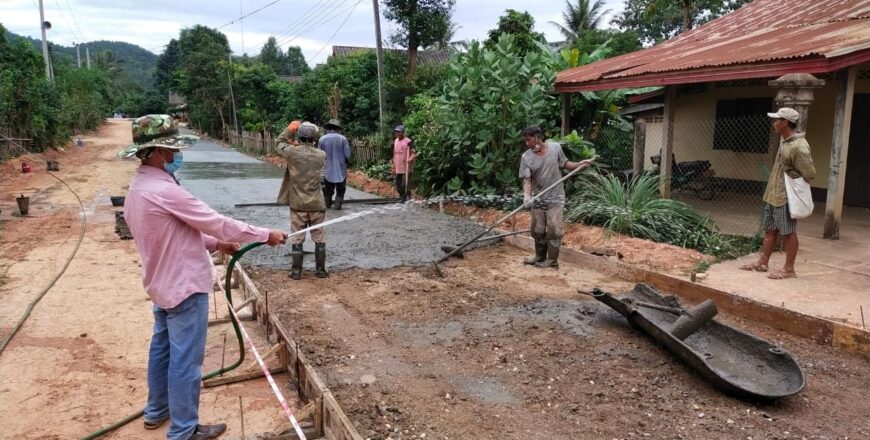 ການພັດທະນາຊີວິດການເປັນຢູ່ ແລະ ພື້ນຖານໂຄງລ່າງ ຊົນນະບົດ ຄືການກຳນົດເສັ້ນທາງພົ້ນທຸກ ການພັດທະນາຊີວິດການເປັນຢູ່ ແລະ ພື້ນຖານໂຄງລ່າງ ຊົນນະບົດ ຄືການກຳນົດເສັ້ນທາງພົ້ນທຸກ
