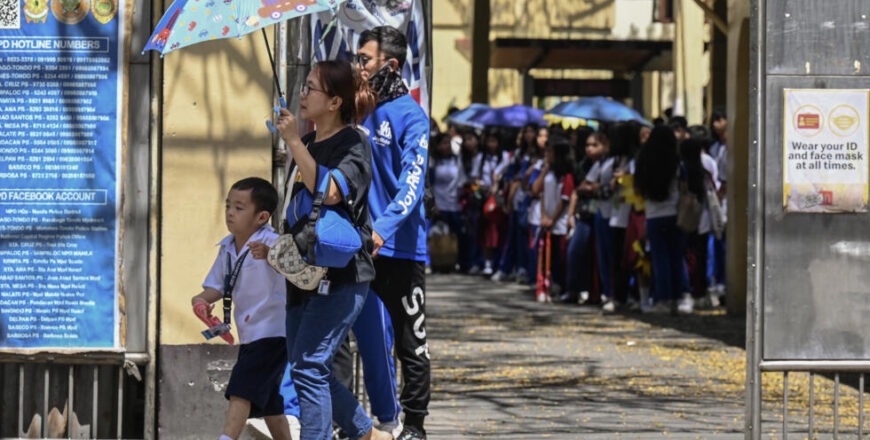 ຟີລິບປິນຜະເຊີນອາກາດຮ້ອນອົບເອົ້າ ທາງການສັ່ງພັກຮຽນເກືອບເຄິ່ງນະຄອນຫລວງມະນິລາ
