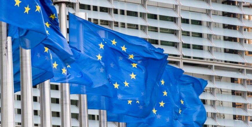 EU ຂຶ້ນພາສີສິນຄ້າອາເມລິກາ 25% ຕອບໂຕ້ຖືກຂຶ້ນພາສີເຫລັກ-ອາລູມີນຽມ