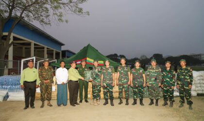 ມອບເຄື່ອງຊ່ວຍເຫລືອ ໃຫ້ອົງການເມືອງ ເຈົາແຊ ແຂວງມອນດາເລ ສສ ມຽນມາ