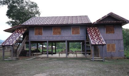 ບູລະນະເຮືອນພັກຂອງທ່ານ ໜູຮັກ ພູມສະຫວັນ ທີ່ ບ້ານໜອງປີງ ເມືອງບົວລະພາ