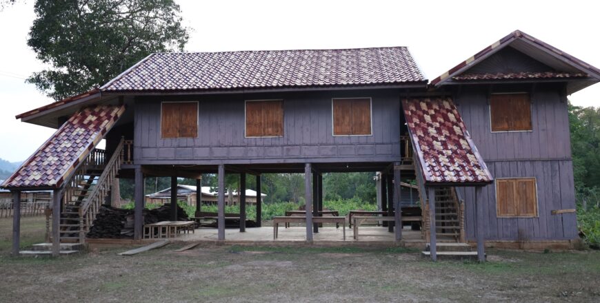 ບູລະນະເຮືອນພັກຂອງທ່ານ ໜູຮັກ ພູມສະຫວັນ ທີ່ ບ້ານໜອງປີງ ເມືອງບົວລະພາ