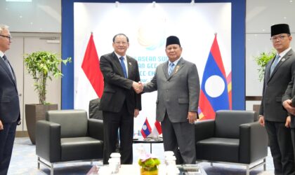ນາຍົກລັດຖະມົນຕີ ແຫ່ງ ສປປລາວ ພົບປະກັບ ປະທານາທິບໍດີ ແຫ່ງ ສ. ອິນໂດເນເຊຍ ເພື່ອຊຸກຍູ້ ແລະ ເສີມຂະຫຍາຍການຮ່ວມມືລະຫວ່າງສອງປະເທດ