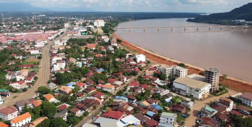 1 ນະຄອນ ແລະ 5 ເມືອງຂອງແຂວງຈໍາປາສັກ ໄດ້ຮັບໃບຢັ້ງຢືນ ເປັນນະຄອນ – ເມືອງພົ້ນທຸກ