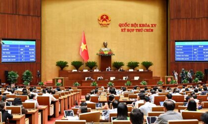 ສະພາຫວຽດນາມຮັບຮອງແຜນປະຢັດງົບປະມານ ຄວບລວມແຂວງເຫລືອ 34 ແຫ່ງ