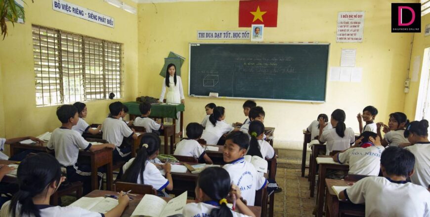 ສສ ຫວຽດນາມ ຈະນຳຫລັກສູດພາສາລາວ ເຂົ້າໃນຊັ້ນຮຽນມັດທະຍົມຕອນປາຍ
