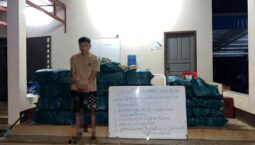 ຈັບຕົວຜູ້ຂົນສົ່ງຢາເສບຕິດ ພ້ອມຂອງກາງ ຢາບ້າ 4,160,000 ເມັດ ແລະ ໄອສ໌ 159 ຫໍ່ ໃນລົດຂົນສົ່ງນໍ້າກ້ອນ