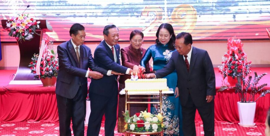 ຮອງປະທານປະເທດ ແລະ ຮອງນາຍົກ ຮ່ວມສະຫລອງສະຫລອງວັນຊາດ ຫວຽດນາມ ຄົບຮອບ 80 ປີ
