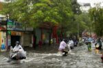 ລົມພາຍຸ ຄາຈິກິ ພັດຖະຫລົ່ມເຂົ້າຫວຽດນາມ ເສຍຊີວິດແລ້ວ 3 ຄົນ ໃນຂະນະທີ່ກໍາລັງເຄື່ອນທີ່ເຂົ້າ ສປປ ລາວ