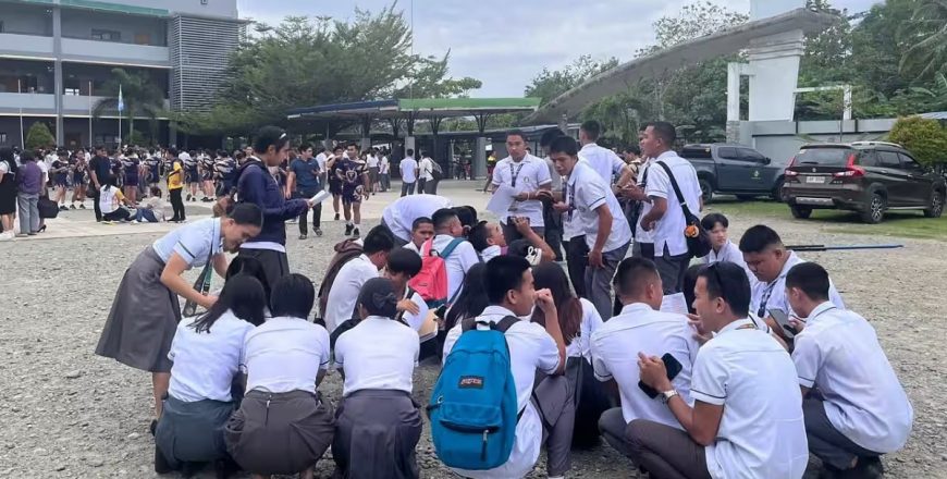 ຟີລິບປິນ ແລະ ອິນໂດເນເຊຍ ປະກາດແຈ້ງເຕືອນເຝົ້າລະວັງ “ສຶນາມິ” ຫລັງຜະເຊີນແຜ່ນດິນໄຫວ 7.4 ຣິກເຕີ ຟີລິບປິນ ແລະ ອິນໂດເນເຊຍ ປະກາດແຈ້ງເຕືອນເຝົ້າລະວັງ “ສຶນາມິ” ຫລັງຜະເຊີນແຜ່ນດິນໄຫວ 7.4 ຣິກເຕີ