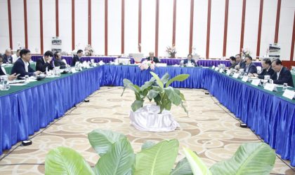 ສຳມະນາວິທະຍາສາດ ຊຸກຍູ້ການພັດທະນາເສດຖະກິດ-ສັງຄົມ ຕິດພັນກັບວາລະແຫ່ງຊາດ ວ່າດ້ວຍການແກ້ໄຂຄວາມຫຍຸ້ງຍາກທາງດ້ານເສດຖະ ກິດ-ການເງິນ