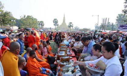 ບຸນນະມັດສະການ ພຣະທາດຫຼວງ ຕ້ອງຖອດຖອນບົດຮຽນບຸນອອກພັນສາມາປັບປຸງແກ້ໄຂ